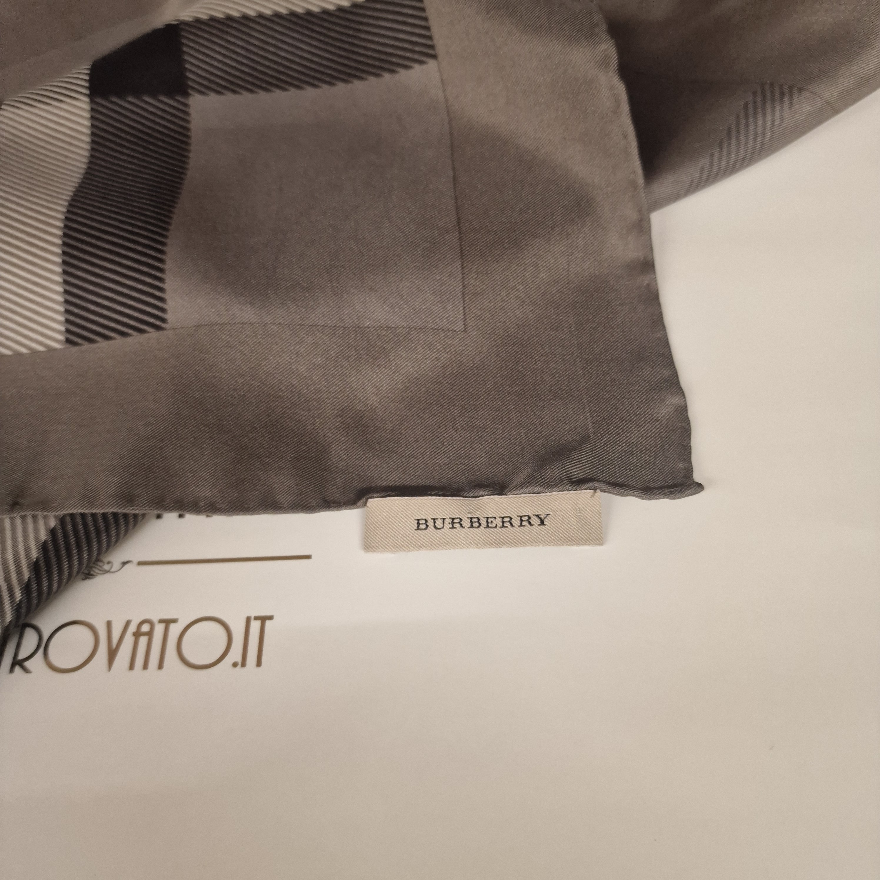 Foulard Burberry