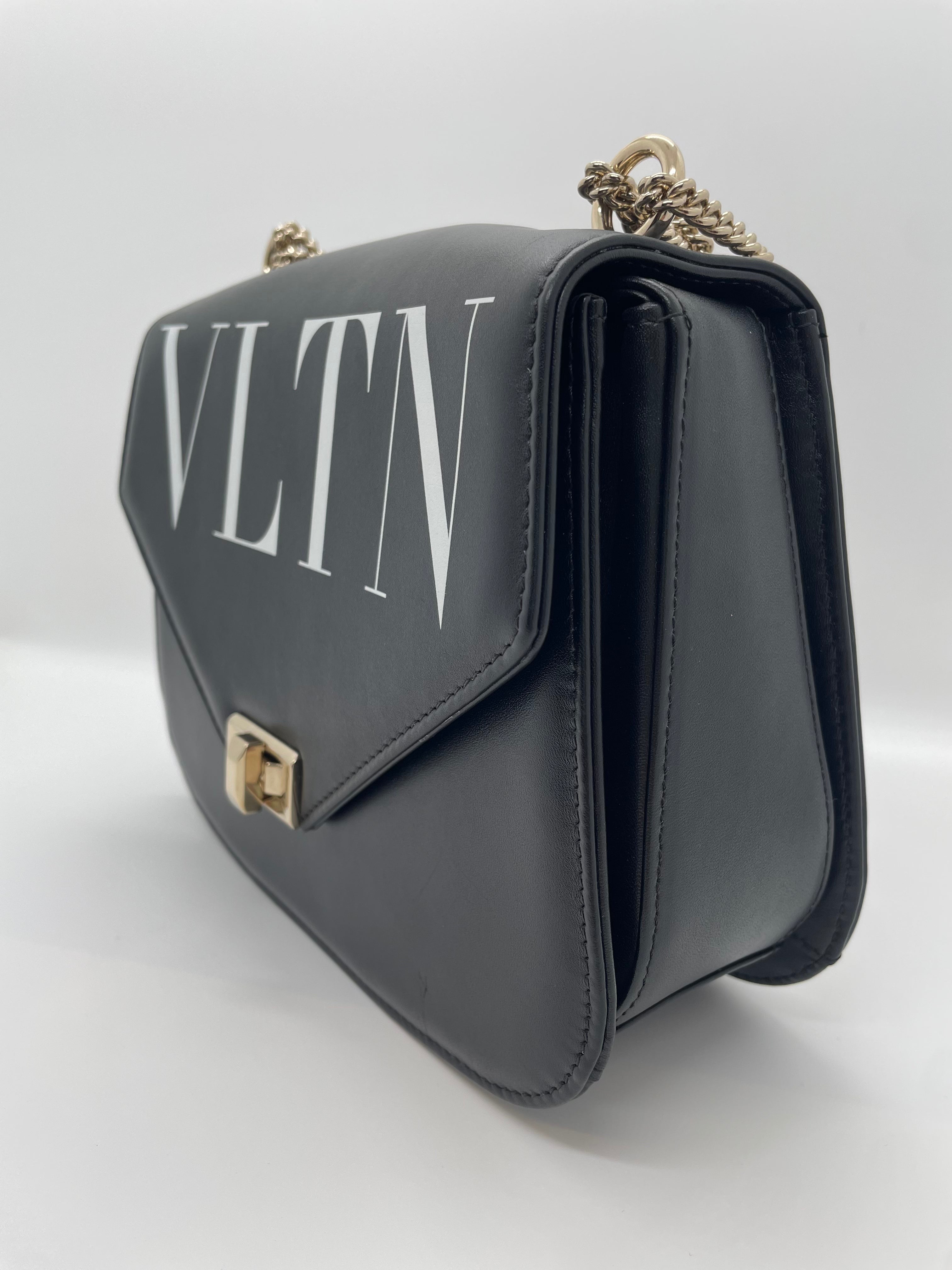 Valentino Garavani VLNT